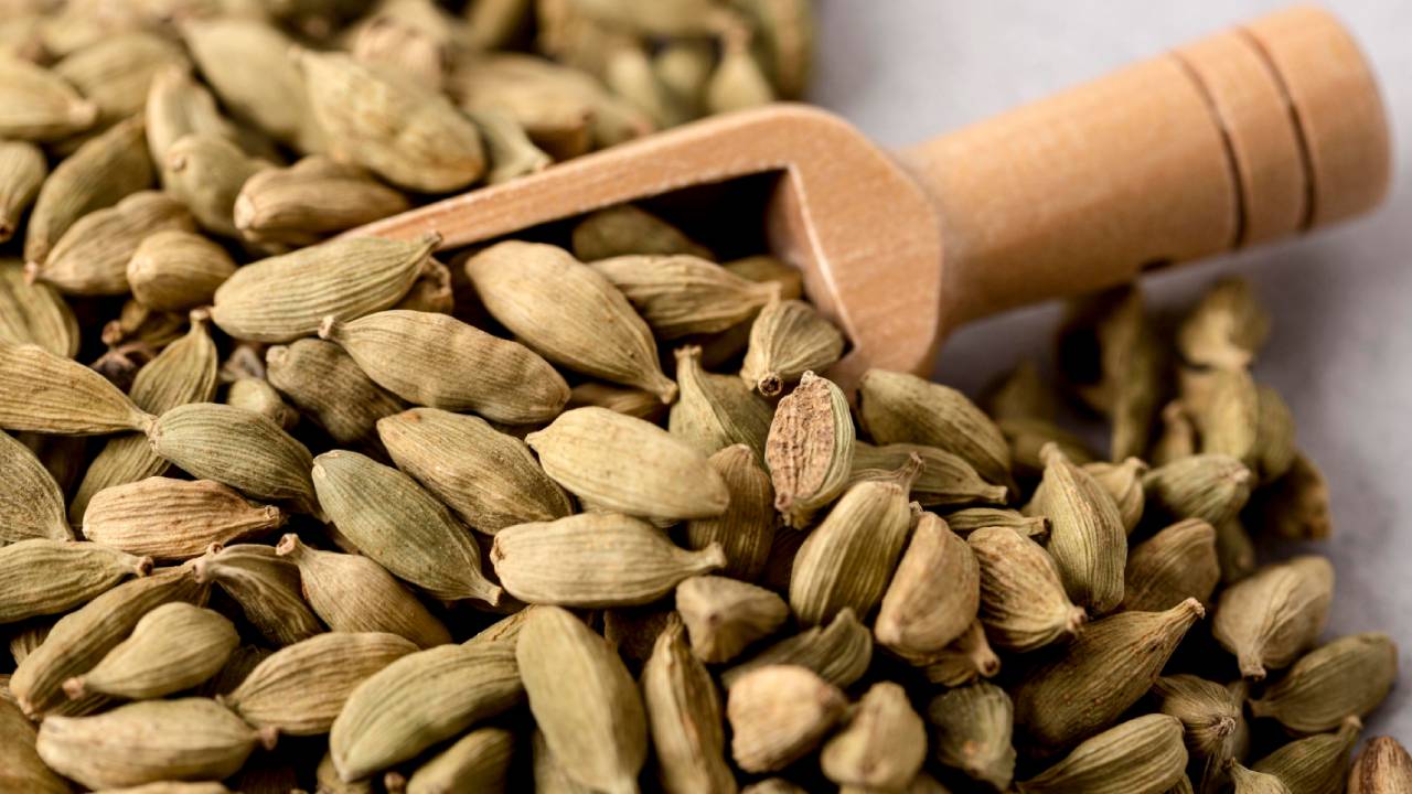 Cardamom banner